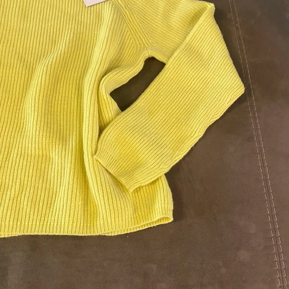 ❌ SOLD 🌟 Tahari Sunshine Yellow Sweater | Size M Top Shirt Blouse Tunic - Picture 4 of 6